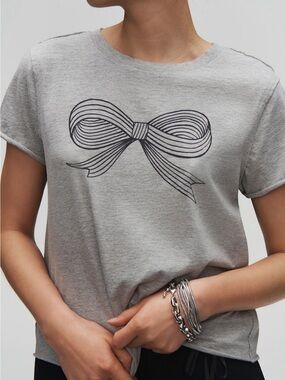 Anthropologie Roomytown Gray Short Sleeve Tee with Bow Graphic